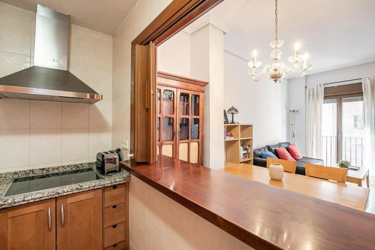 Modern Apartment In The Heart Of غرناطة المظهر الخارجي الصورة