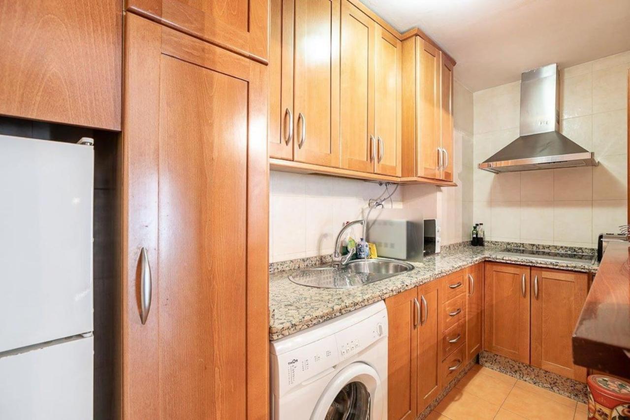 Modern Apartment In The Heart Of غرناطة المظهر الخارجي الصورة